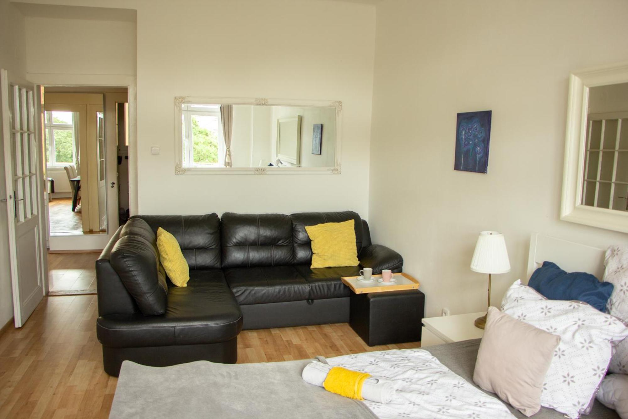 Double King Size Sunny Suite In Castle Area Prague Exterior photo